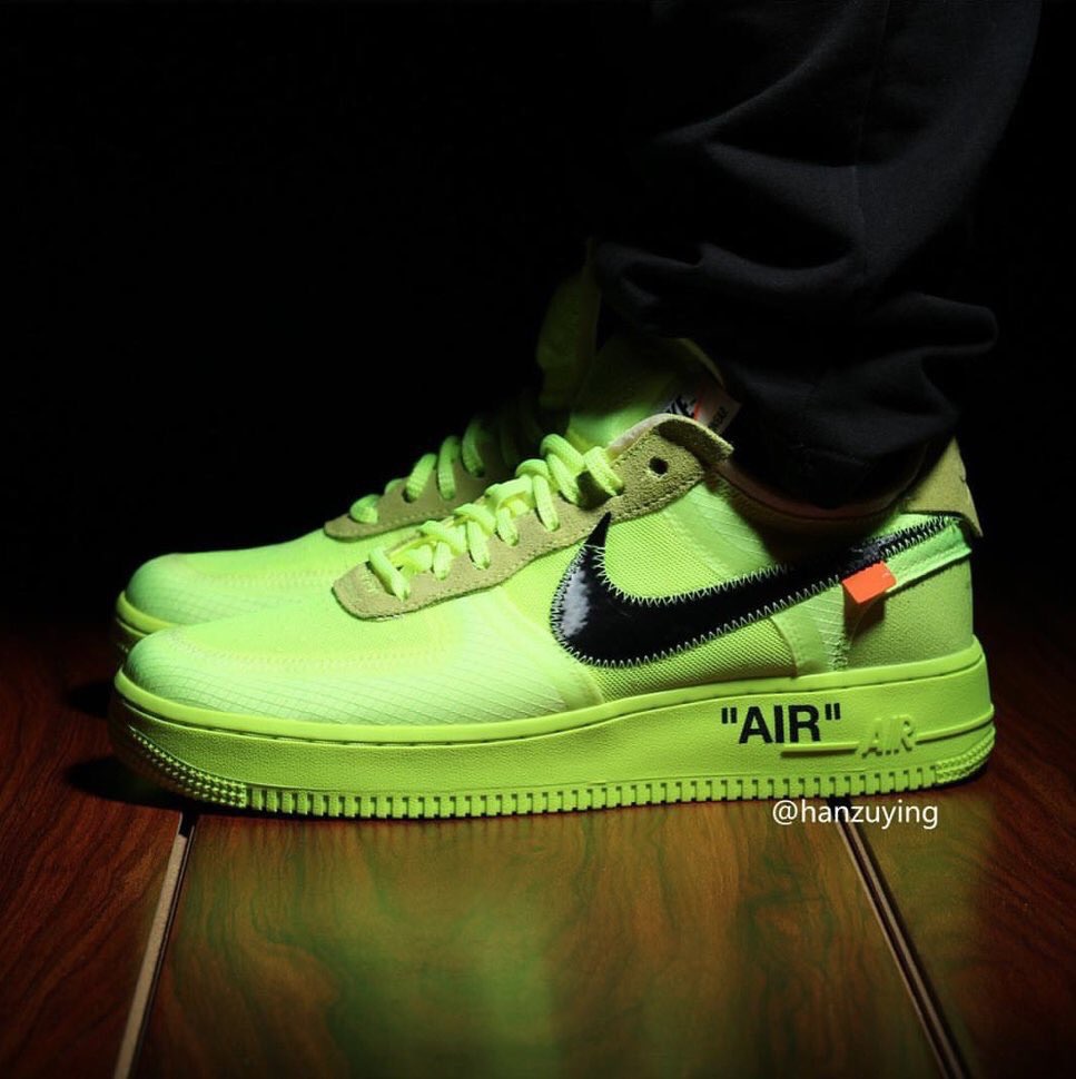 NIKE AIR FORCE 1 LOW x OFF-WHITE VOLT