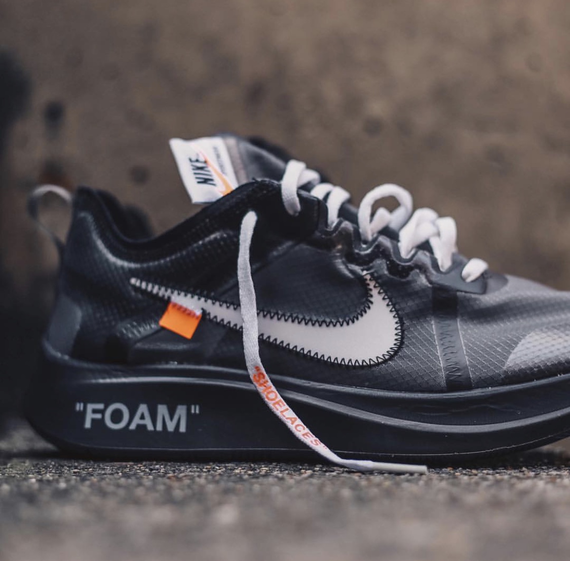 28.5 NIKE OFF WHITE ZOOM FLY SP BLACK靴/シューズ