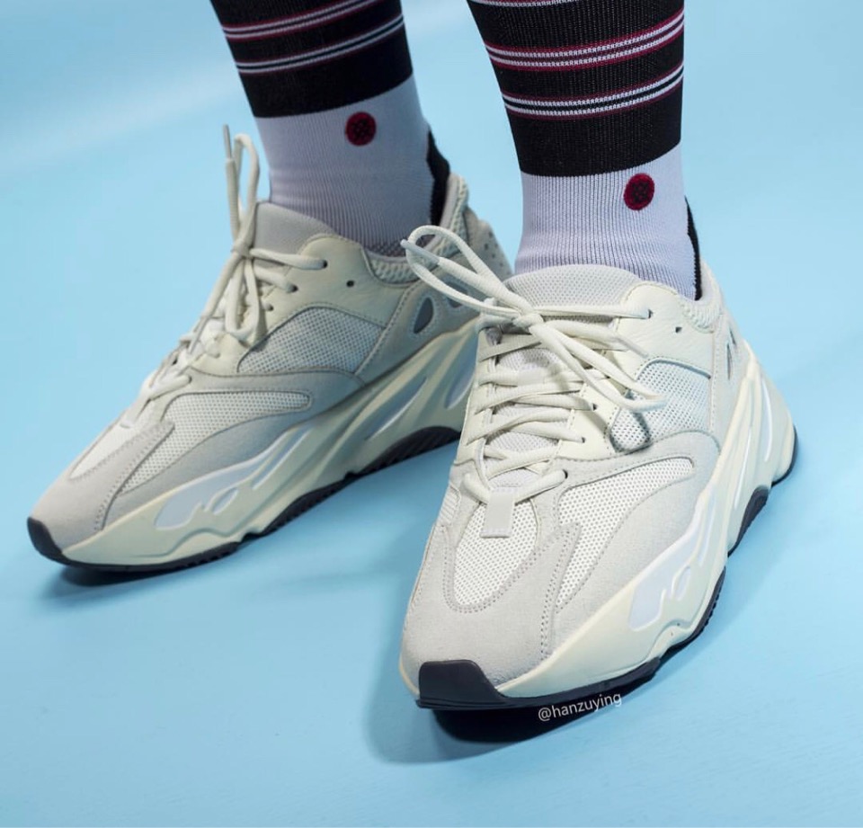 adidas】YEEZY BOOST 700新色 “ANALOG”が2019年4月27日に発売予定 | UP