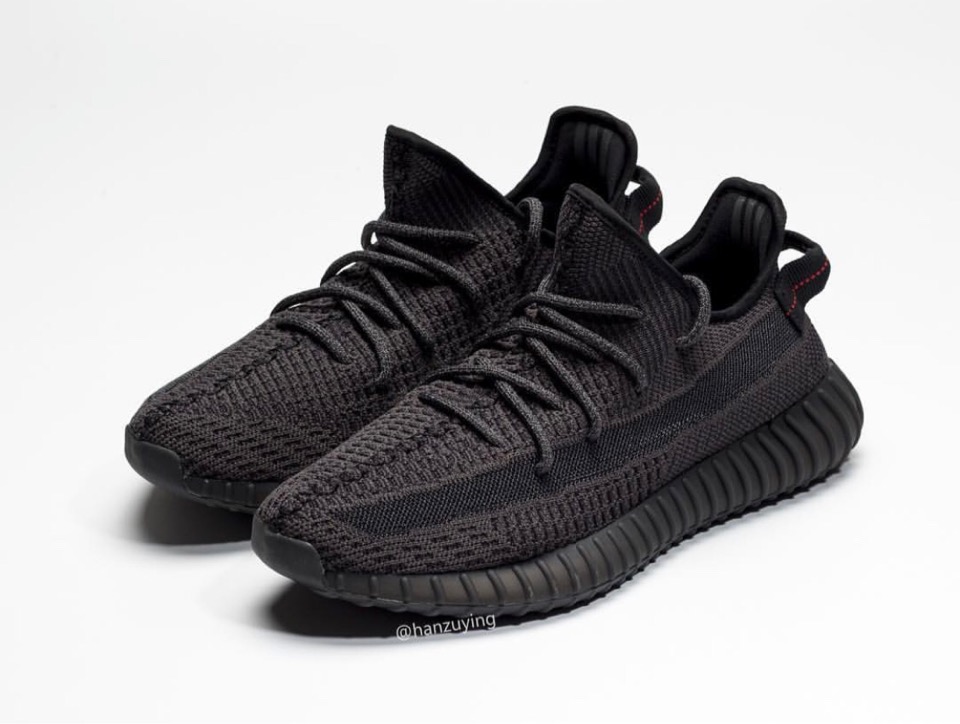 adidas】YEEZY BOOST 350 V2 新色 “BLACK”が6月7日に発売予定 | UP TO DATE