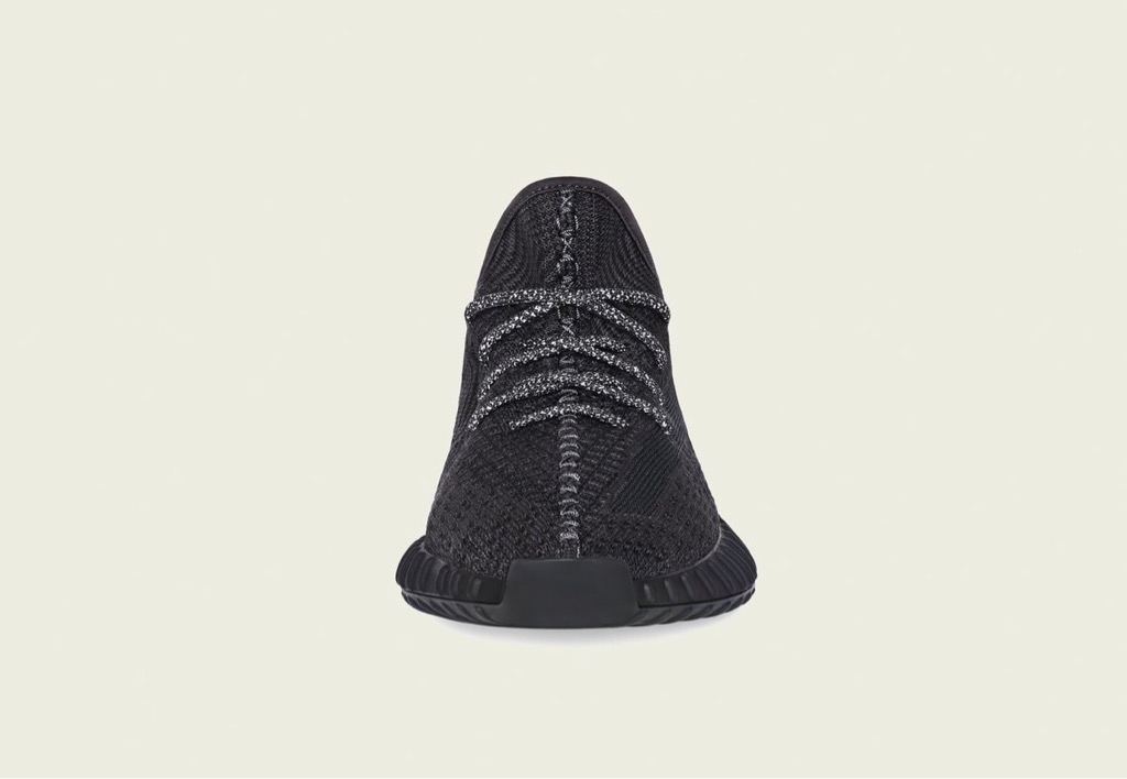adidas】YEEZY BOOST 350 V2 新色 “BLACK”が6月7日に発売予定 | UP TO DATE