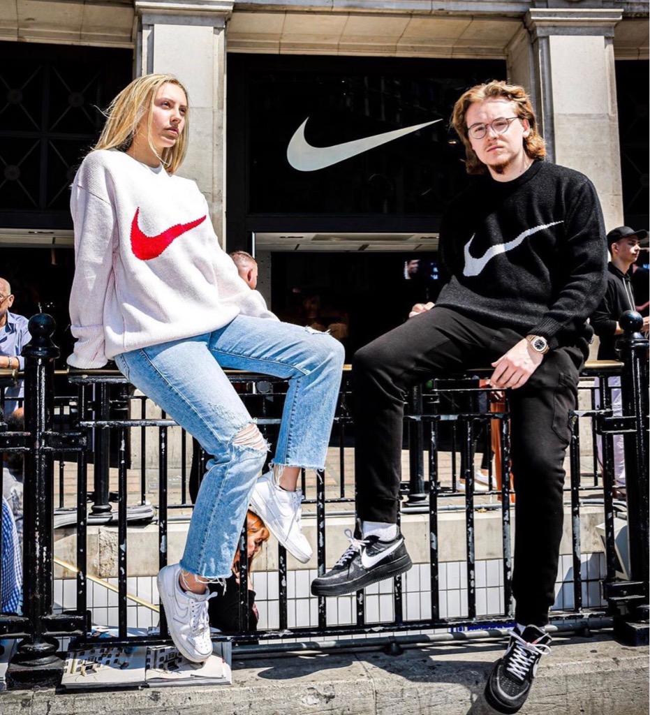 Nike X Supreme シュプリーム Swoosh Sweater SS 19 WEEK 13 Supreme Nike Swoosh Sweater White Men's - SS19 - US