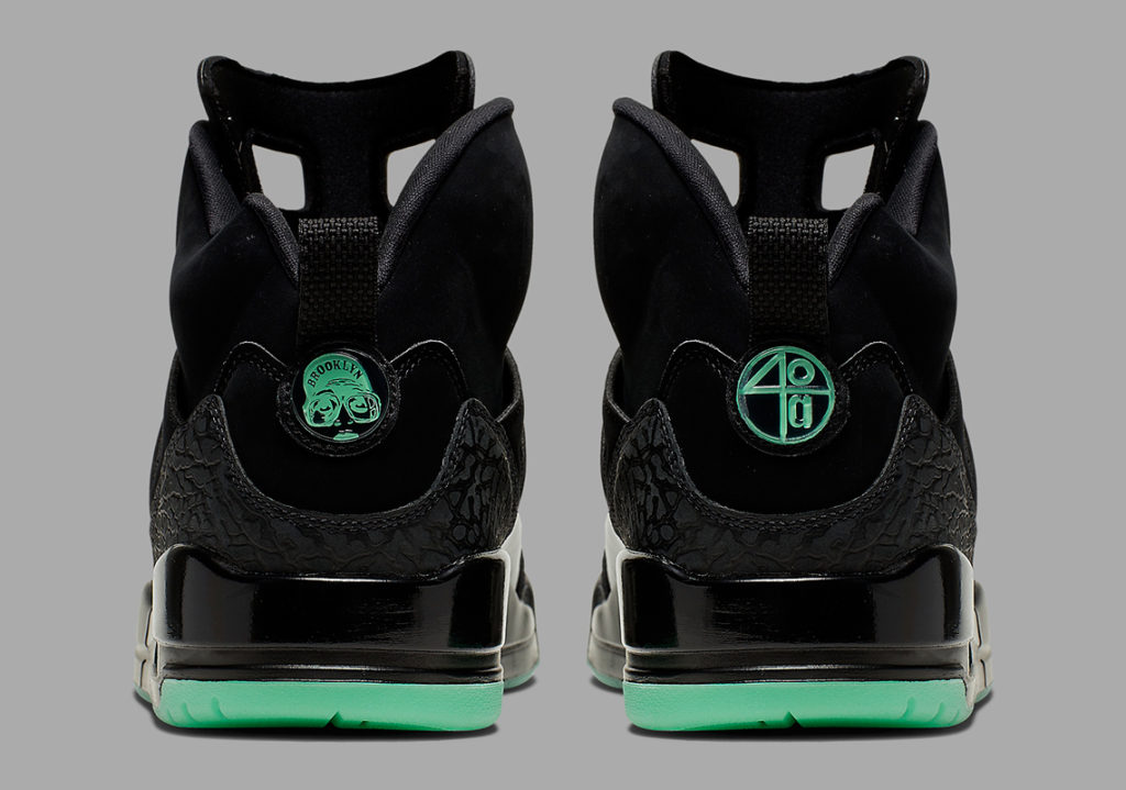 spizike black green glow