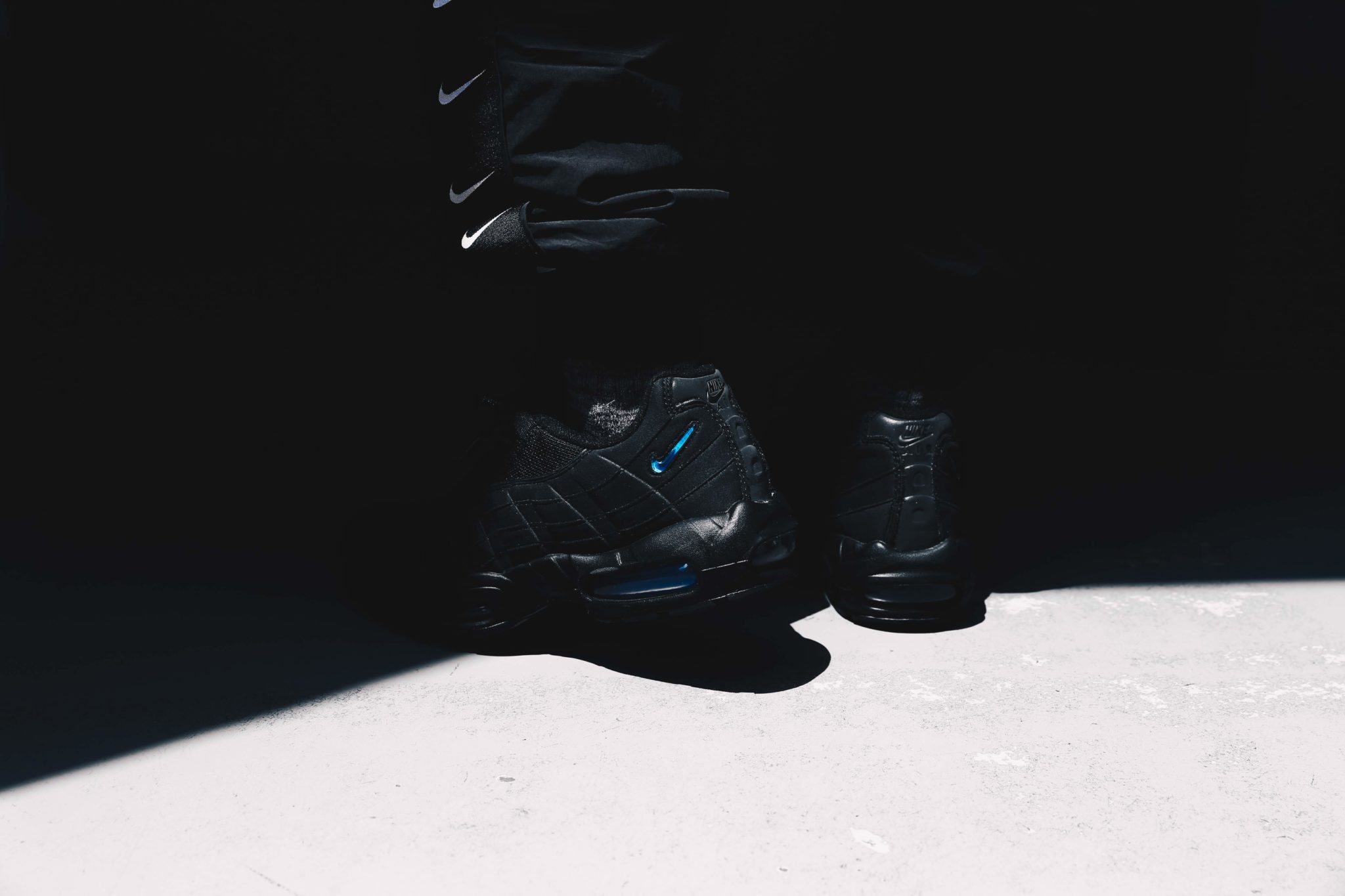 Nike】Air Max 95のatmos限定カラー “BLACK/IMPERIAL BLUE”が6月26日に 