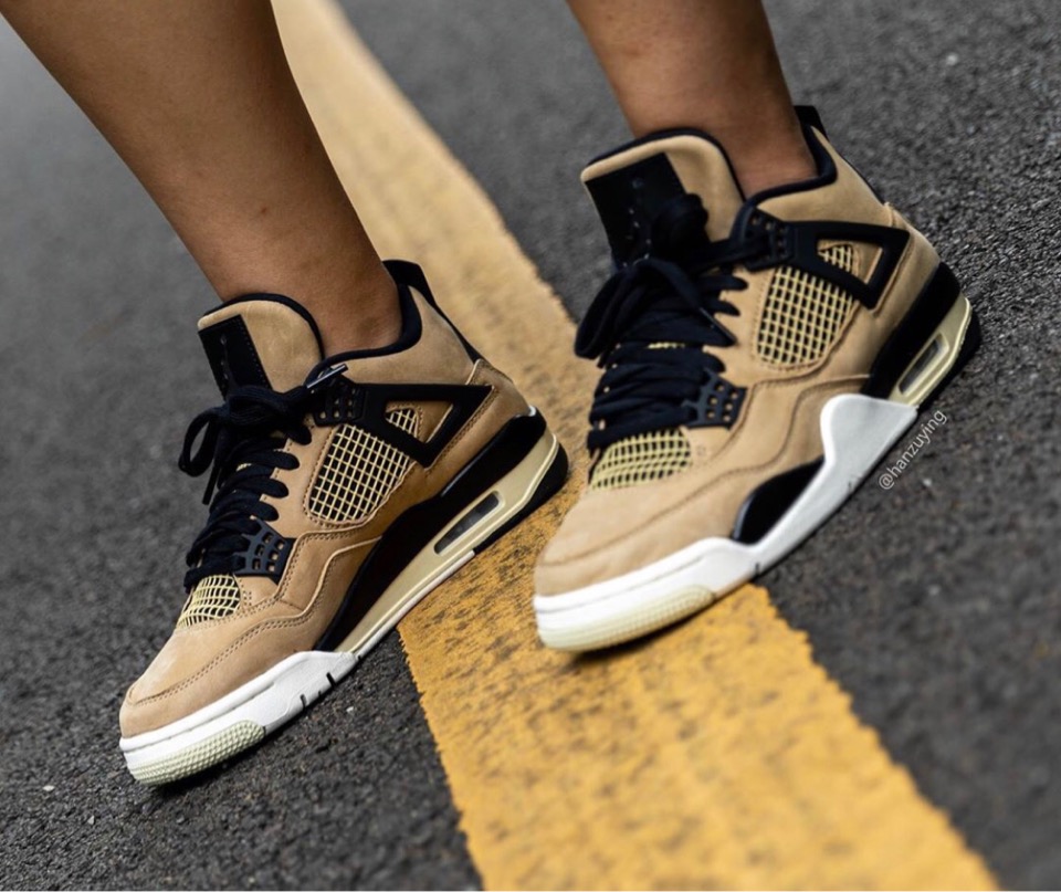 WMNS.AIR JORDAN4 RETRO▶︎MUSHROOM マッシュルーム - スニーカー