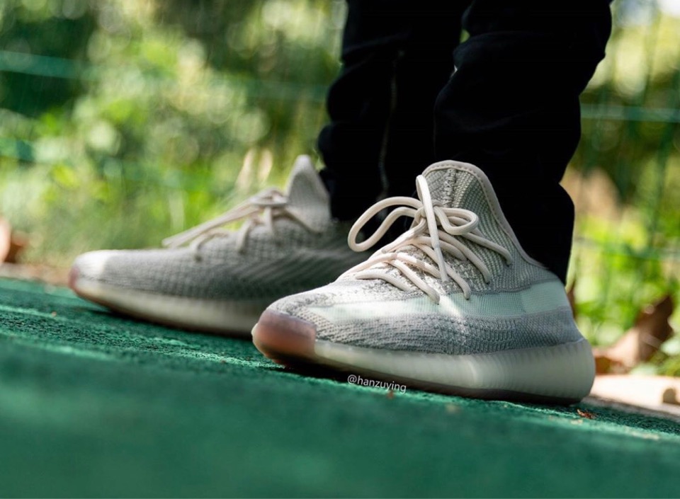 adidas】YEEZY BOOST 350 V2 新色 “CITRIN”が国内9月23日に発売予定 ...