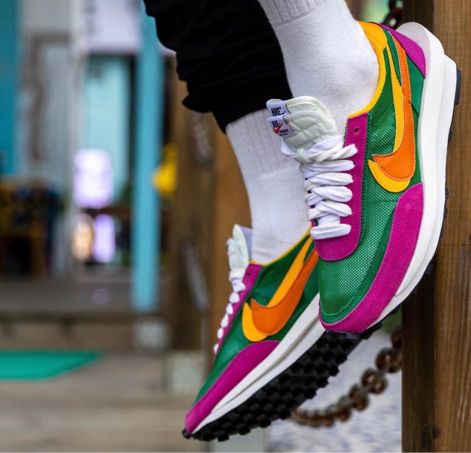 nike  sacai  ld waffle Pine Green