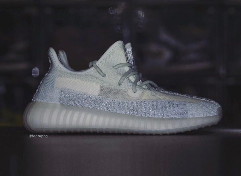 adidas】YEEZY BOOST 350 V2 “CLOUD WHITE REFLECTIVE”が9月19日に発売予定 | UP TO DATE