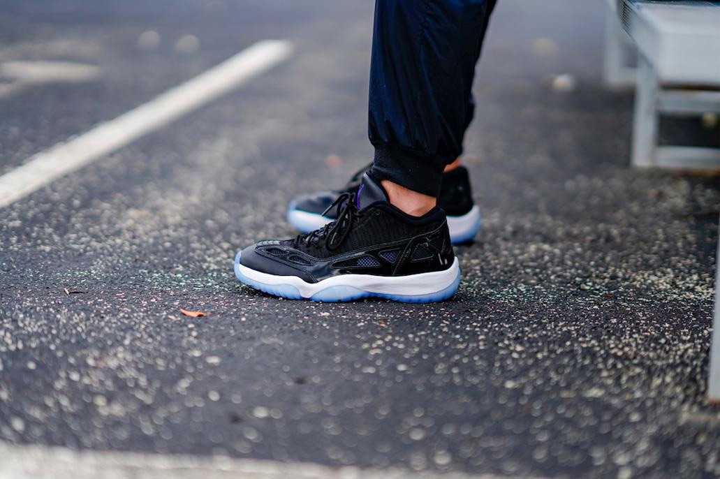 Air jordan 11 shop low ie space jam