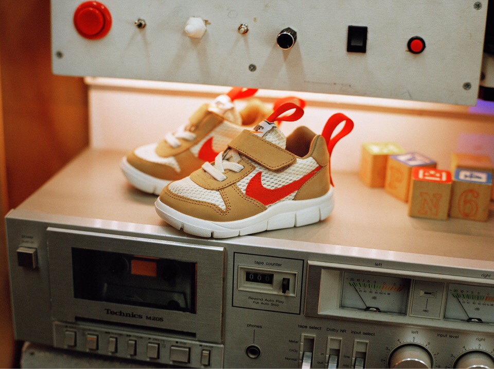 Tom Sachs × Nike】Mars Yard & Overshoeのキッズサイズが国内10月9日 