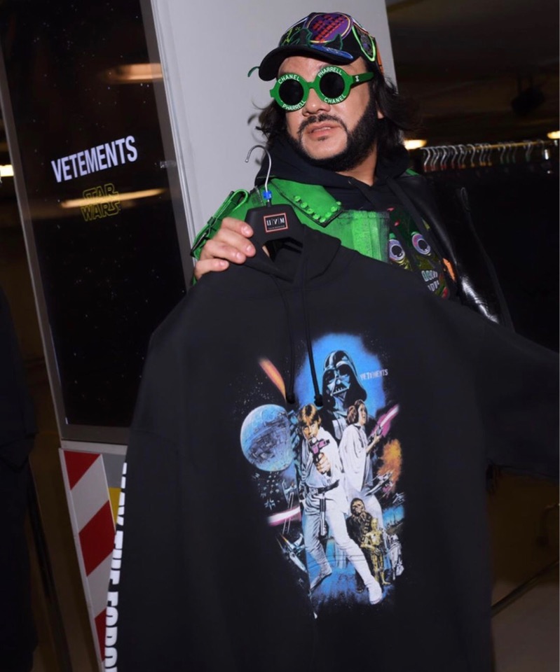 大人気新作 VETEMENTS STARWARSコラボ フーディー ecousarecycling.com