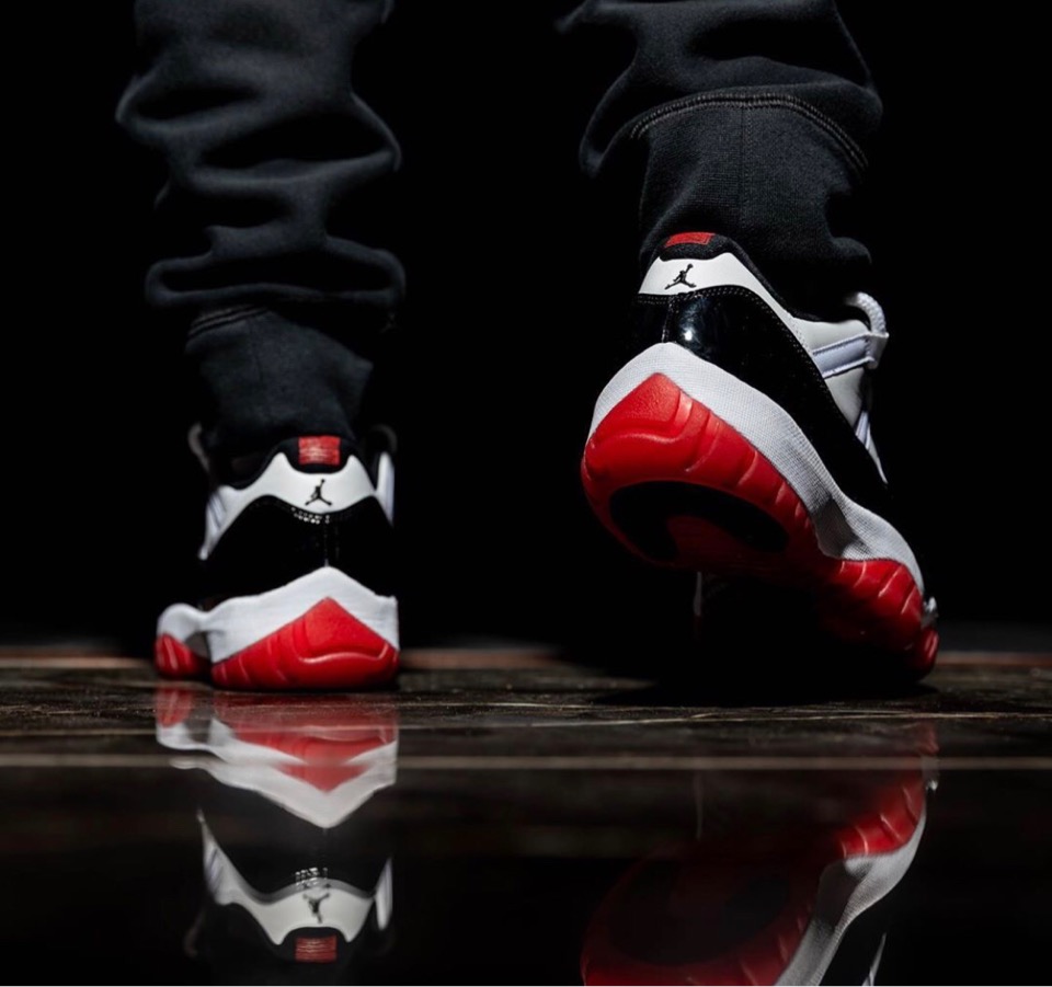 Nike Air Jordan 11 Low Gym Red ジョーダン11-