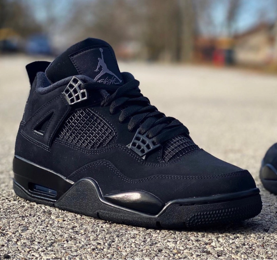 NIKE】AIR JORDAN 4 RETRO “BLACK CAT”が国内6月13日に再販予定 | UP