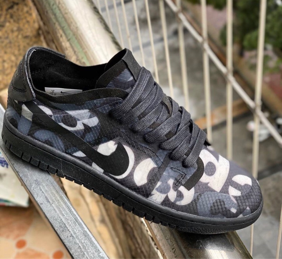 COMME des GARCONS × W NIKE DUNK LOW 28.0スニーカー