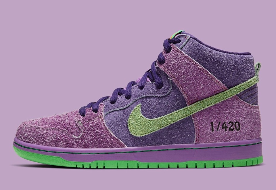 Nike SB】420足限定！Dunk High Pro QS “Purple Skunk”が4月20日に発売