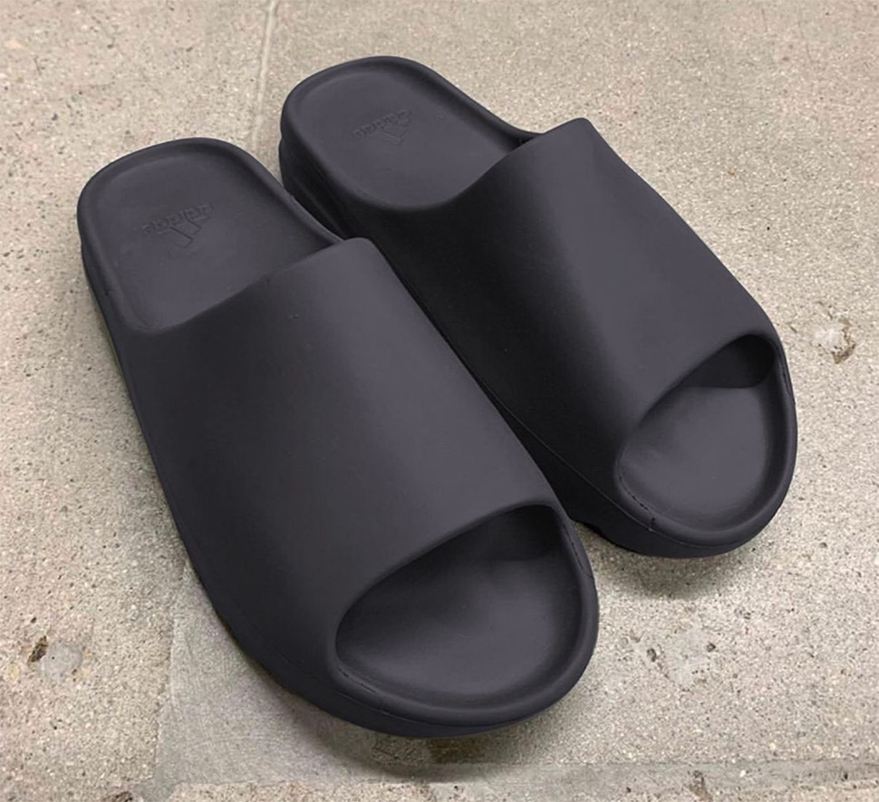 adidas hyke slides
