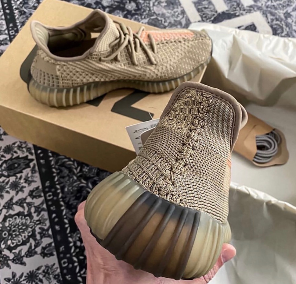 adidas】YEEZY BOOST 350 V2 “SAND TAUPE”が国内12月19日に発売予定