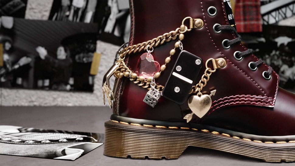 Dr.Martens × MARC JACOBS】60周年記念コラボ第9弾〈1460〉 8ホール 