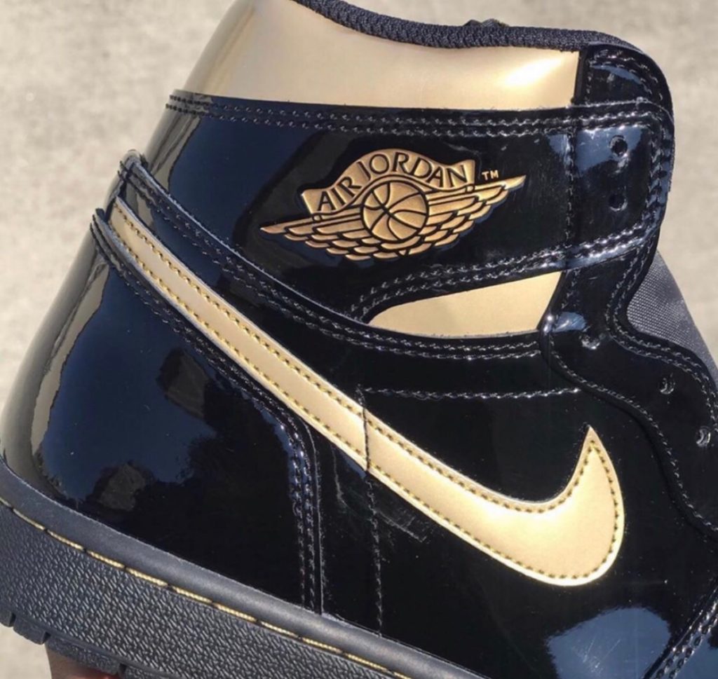 aj1 black gold