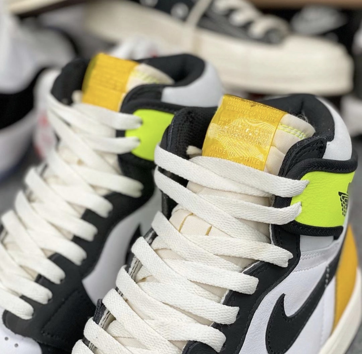 Nike Air Jordan 1 エアジョーダン1 vold gold