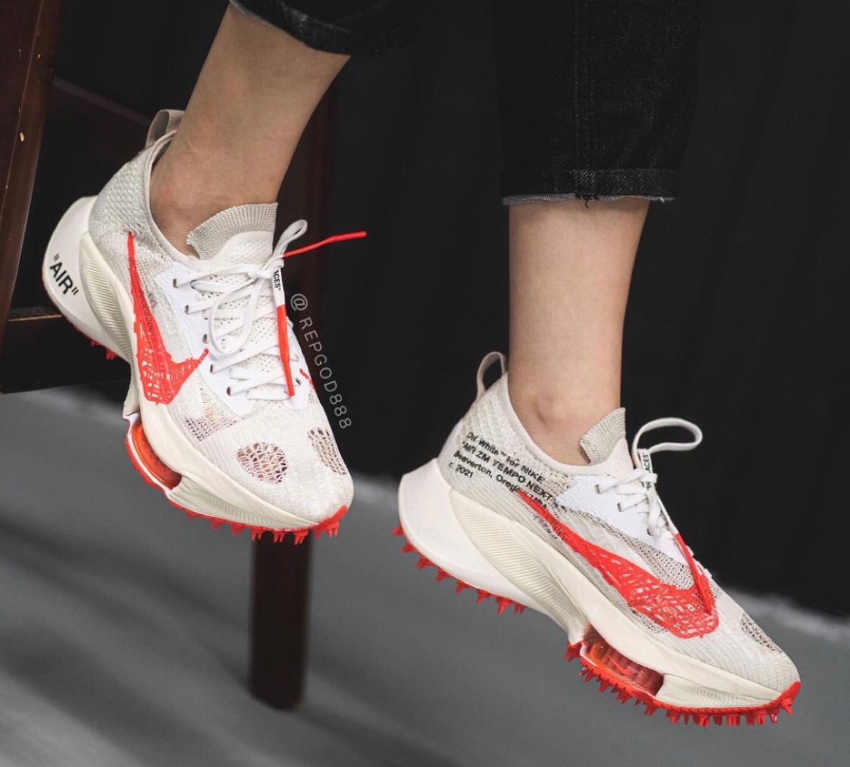 Off-White™ × Nike】Air Zoom Tempo NEXT%が国内7月23日に発売予定