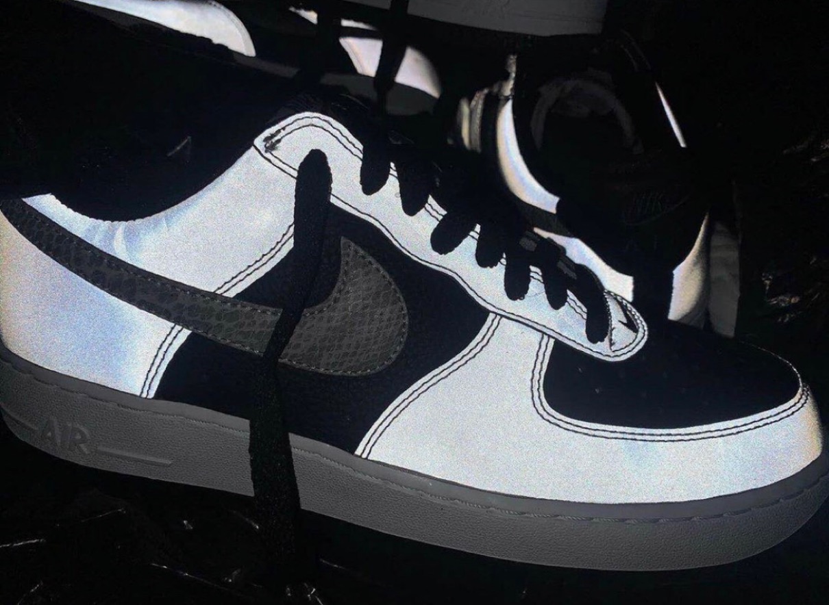 なく良好ですNIKE ナイキ AIR FORCE 1 SILVER SNAKE 黒蛇 復刻版