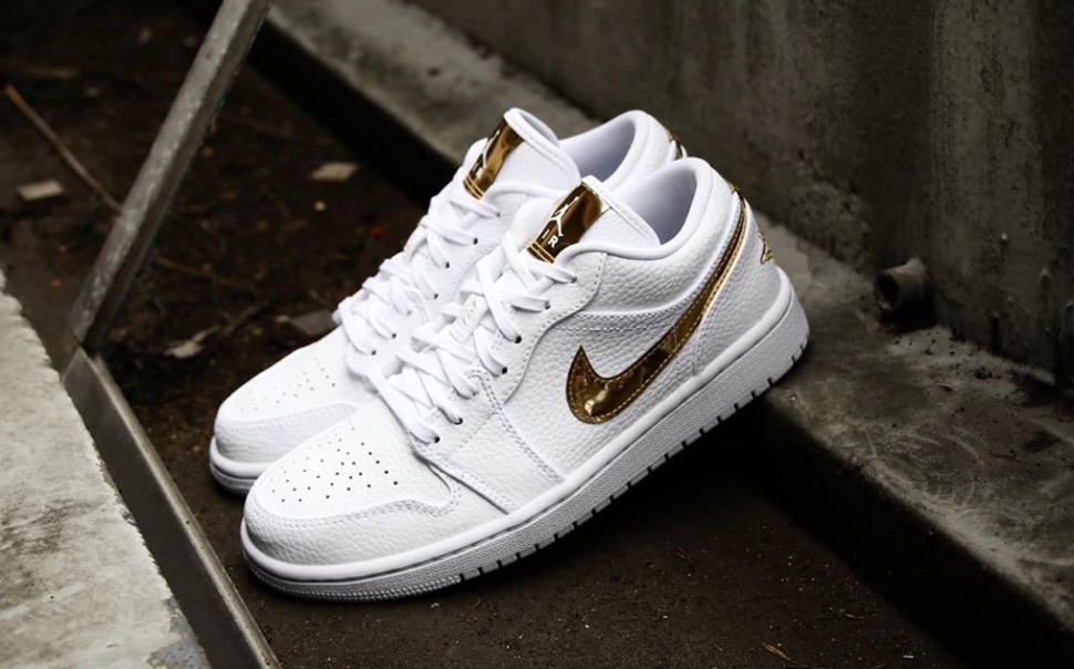 Nike】Wmns Air Jordan 1 Low SE “White/Metallic Gold”が国内10月11日