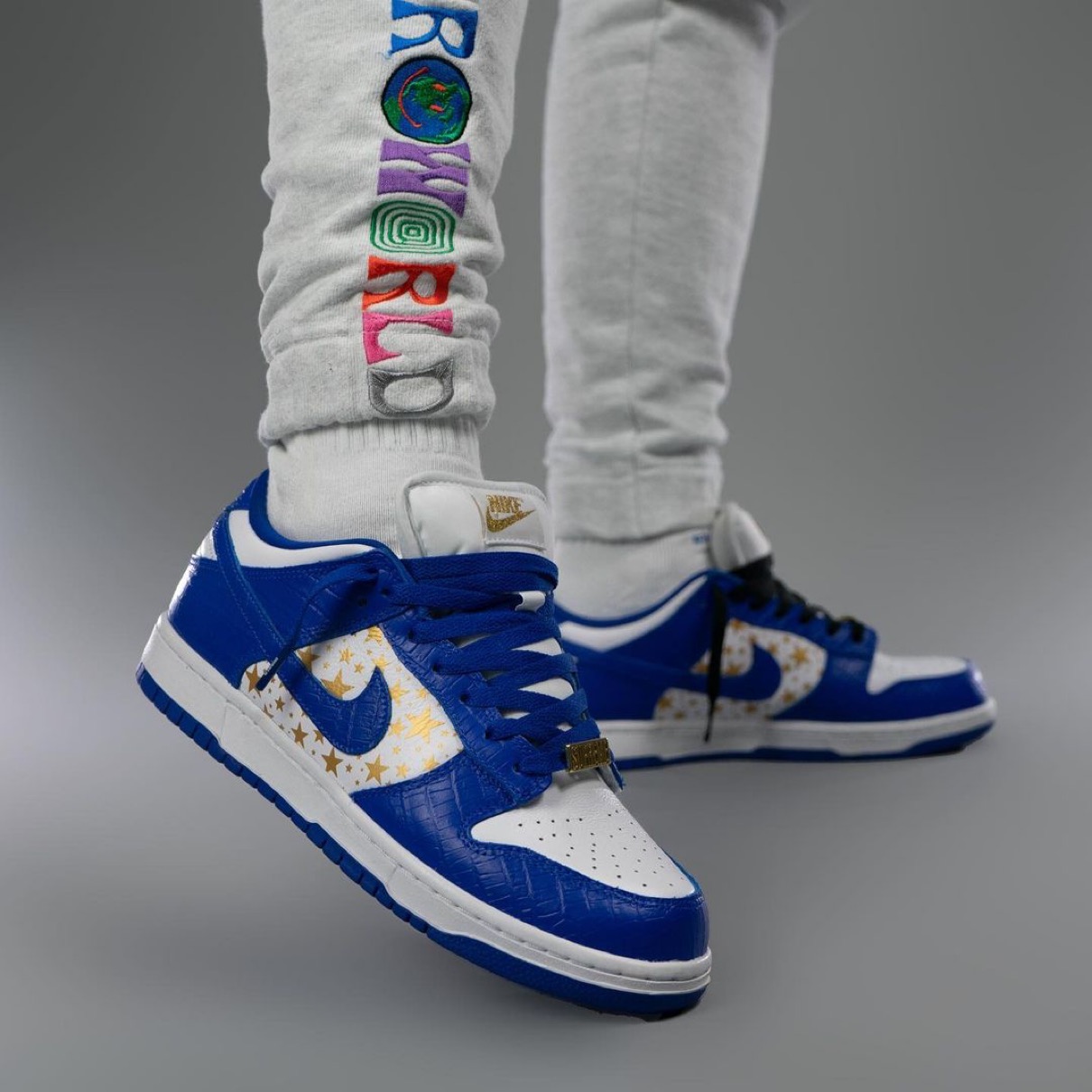 30)Supreme Nike SB Dunk Lowシュプリームダンク紺