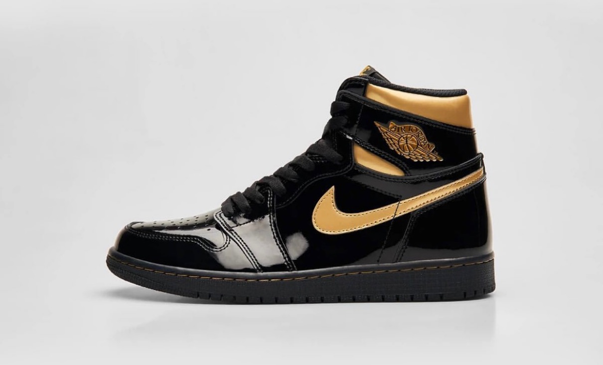 retro 1 yellow and black 2018