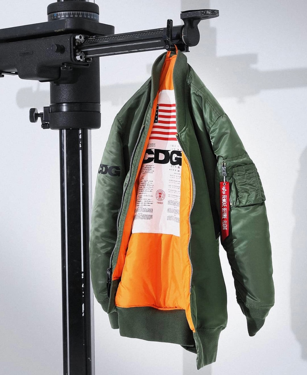 CDG × ALPHA INDUSTRIES】アシンメトリーMA-1のオンライン販売が12月11