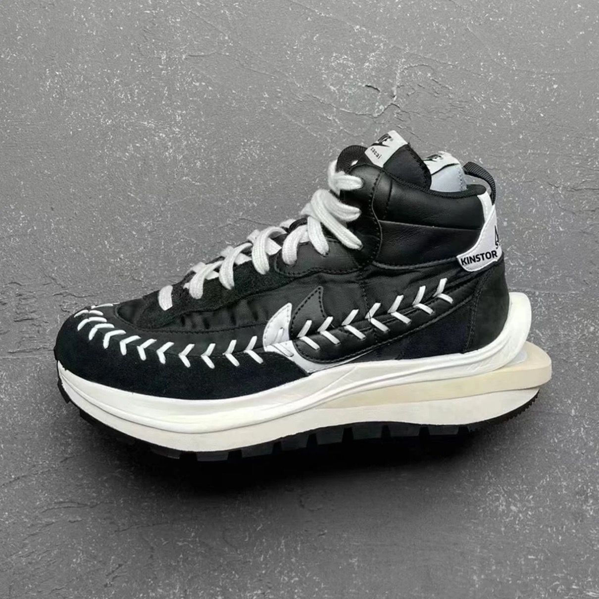 Nike ナイキ メンズ スニーカー 【Nike Vapo waffle】 サイズ US_9.5(27.5cm) sacai Jean Paul  Gaultie Black White スニーカー