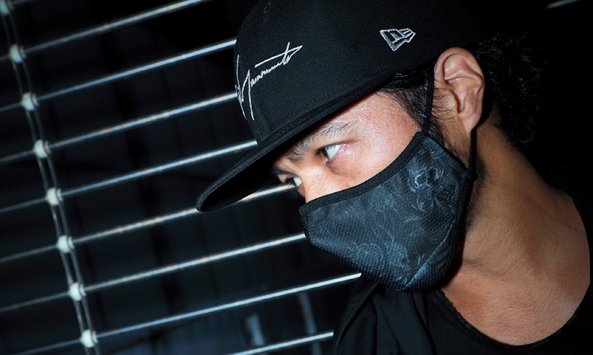Yohji Yamamoto × New Era®】コラボフェイスマスクが1月15日に発売予定