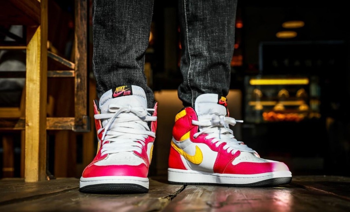 Nike】Air Jordan 1 Retro High OG “Light Fusion Red”が国内6月19日に ...