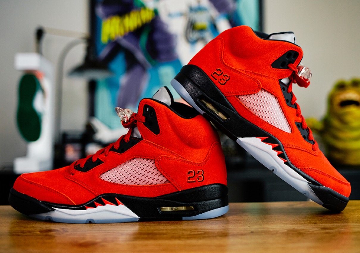 NIKE AIR JORDAN 5 RETRO "RAGING BULL"メンズ