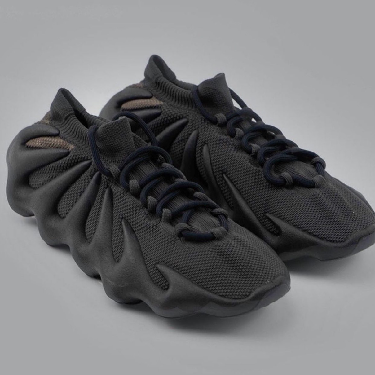 adidas】YEEZY 450 “DARK SLATE”が国内12月17日にリストック発売予定 ...