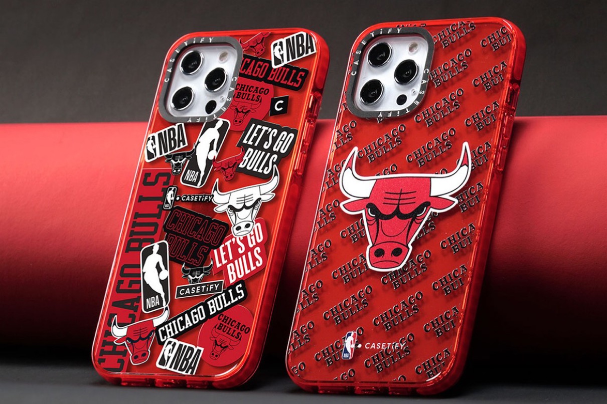 NBA x CASETiFY のコラボ新作）ワイヤレス充電器 - バッテリー/充電器