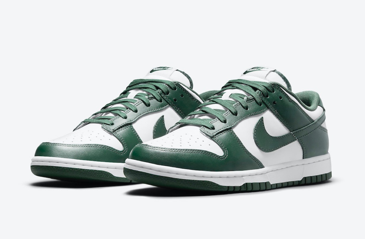 NIKE DUNK LOW "TEAM GREEN"