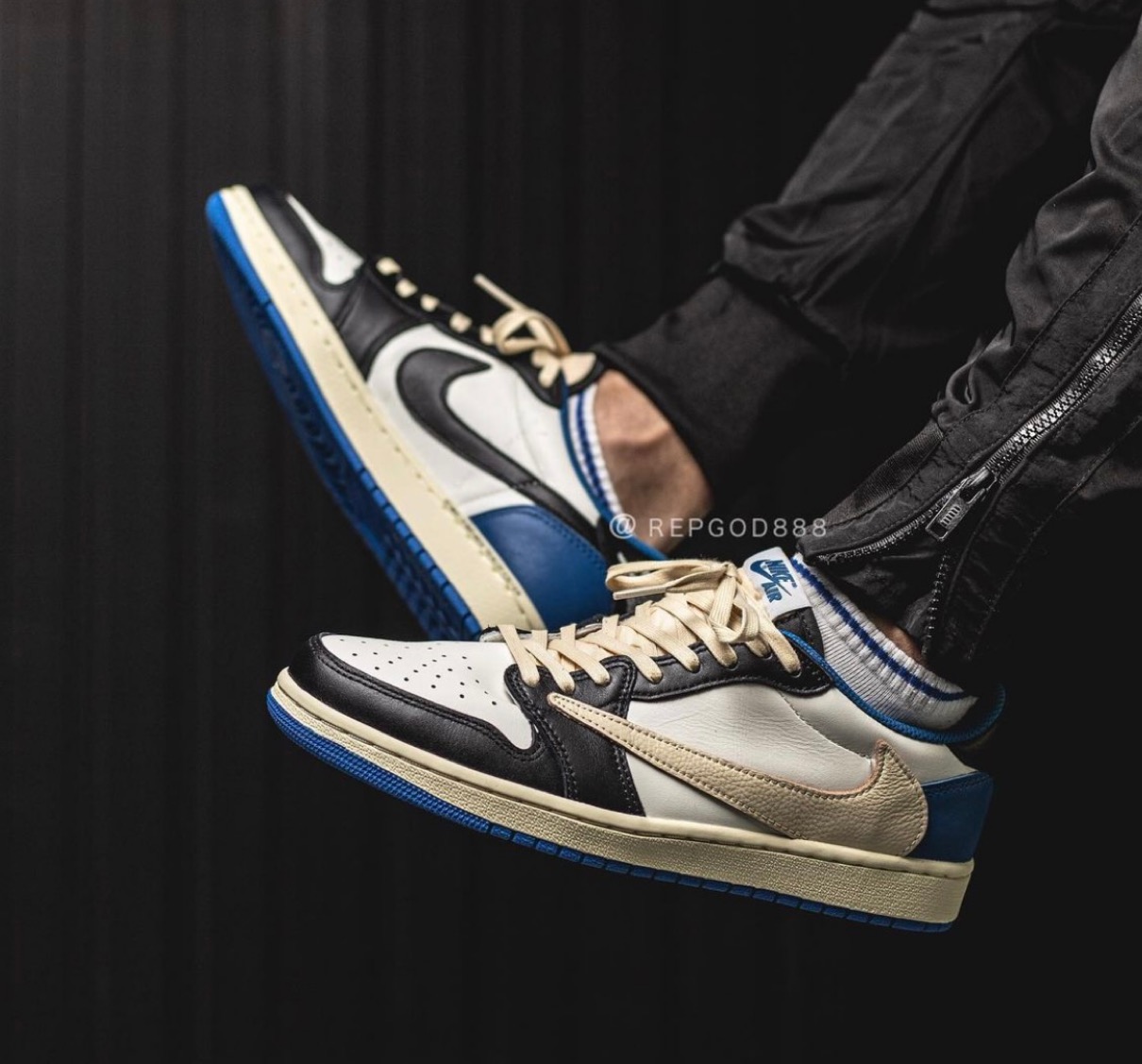 Travis Scott × Nike × Fragment Air Jordan 1 Low OG “Military Blue