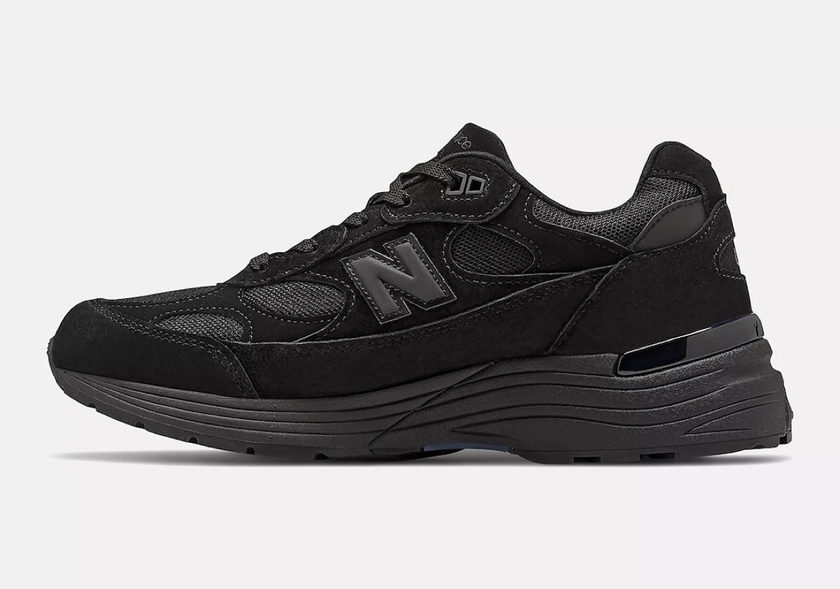 New Balance】オールブラックのM992EA “Triple Black” | UP TO DATE