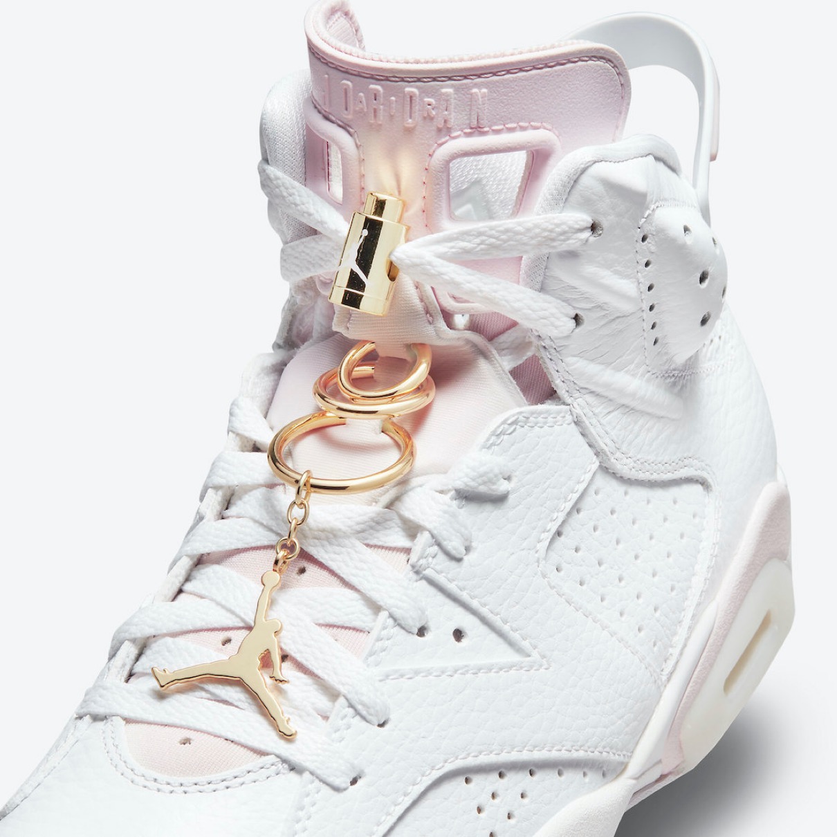 gold hoops air jordan 6