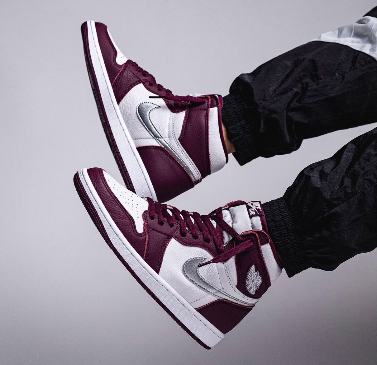 Nike】Air Jordan 1 Retro High OG “Bordeaux”が国内11月20日に