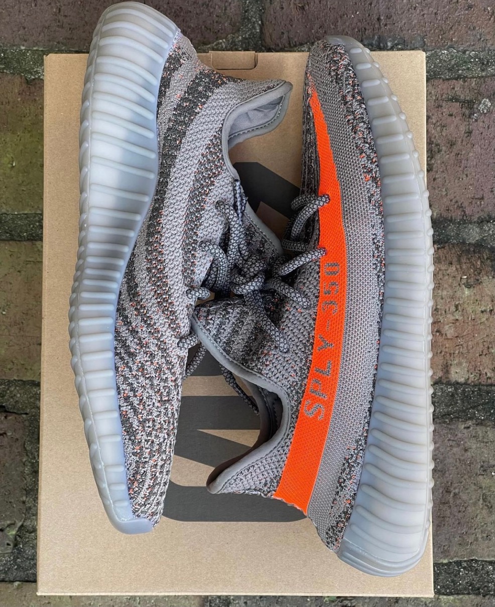 adidas】YEEZY BOOST 350 V2 “BELUGA REFLECTIVE”が国内12月18日に発売