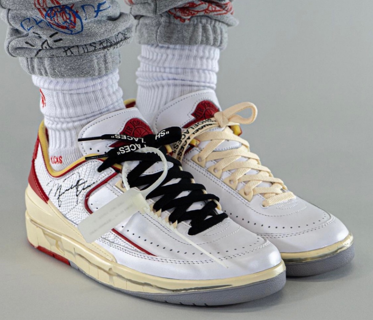 Off-White™ × Nike】Air Jordan 2 Retro 