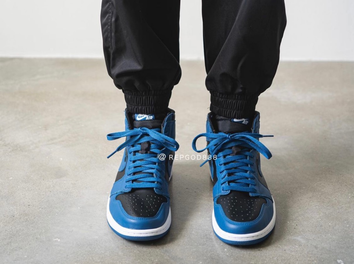 【Nike】Air Jordan 1 Retro High OG “Dark Marina Blue”が国内2月5 