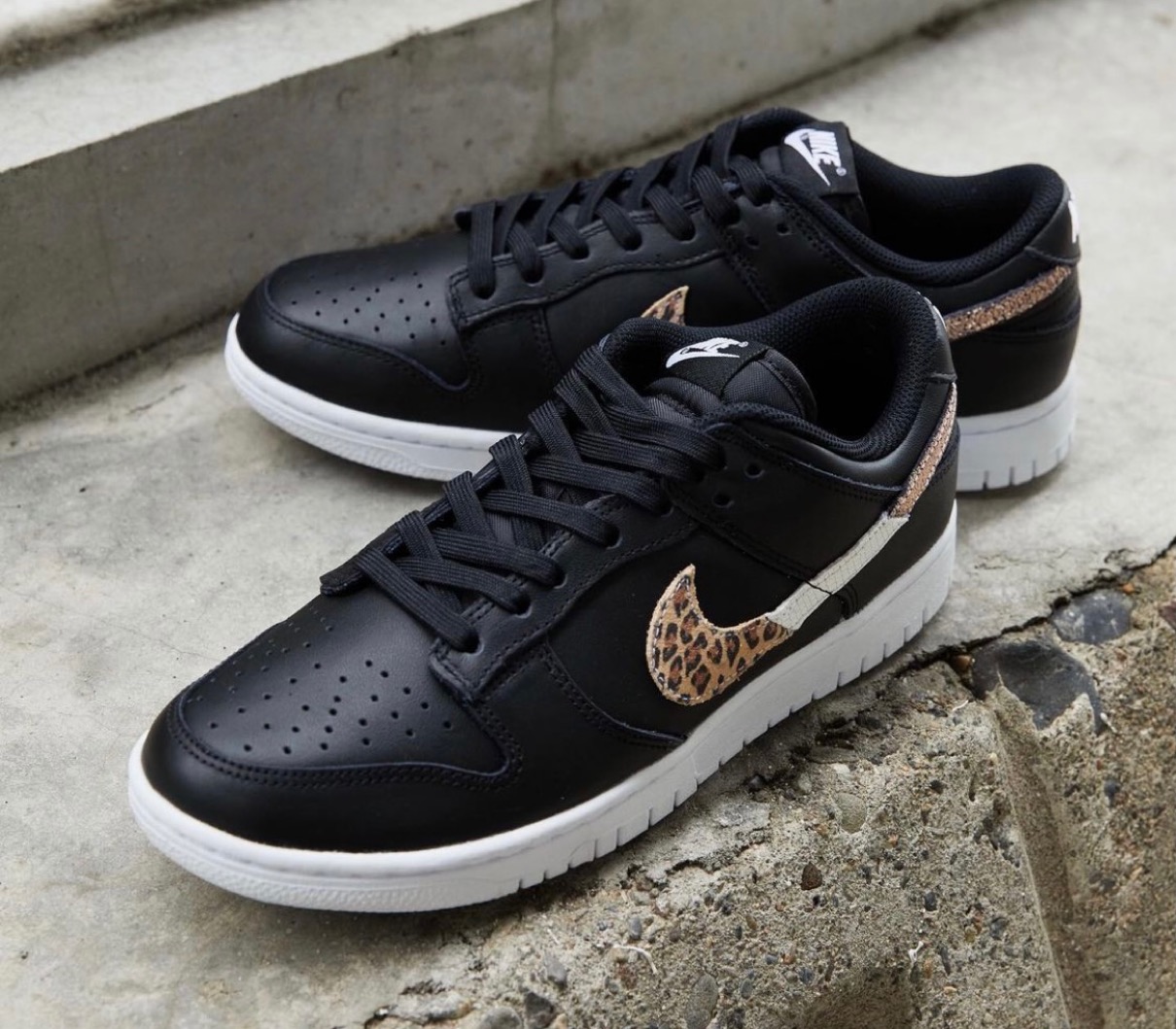 NIKE WMNS DUNK LOW SE ANIMAL SWASH