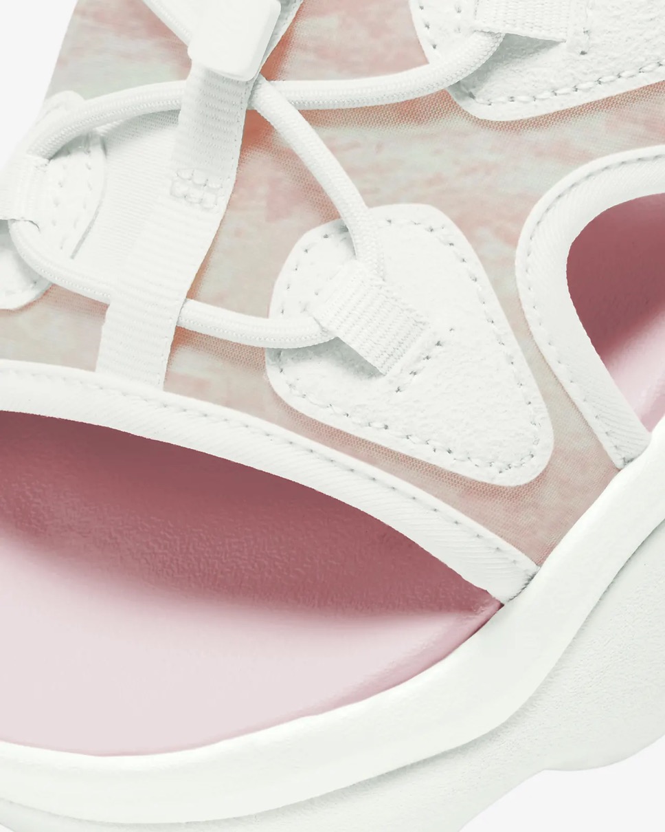 Nike Air Max Koko Sandal “Summit White/Pink Glaze”が海外で発売開始