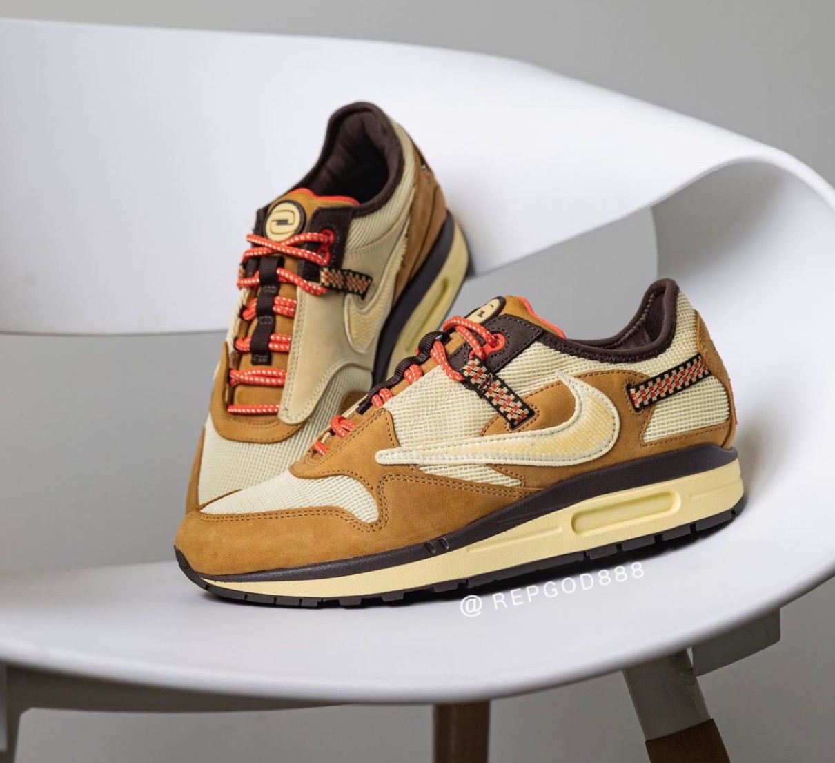 Travis Scott × Nike Air Max 1 "CACT.US