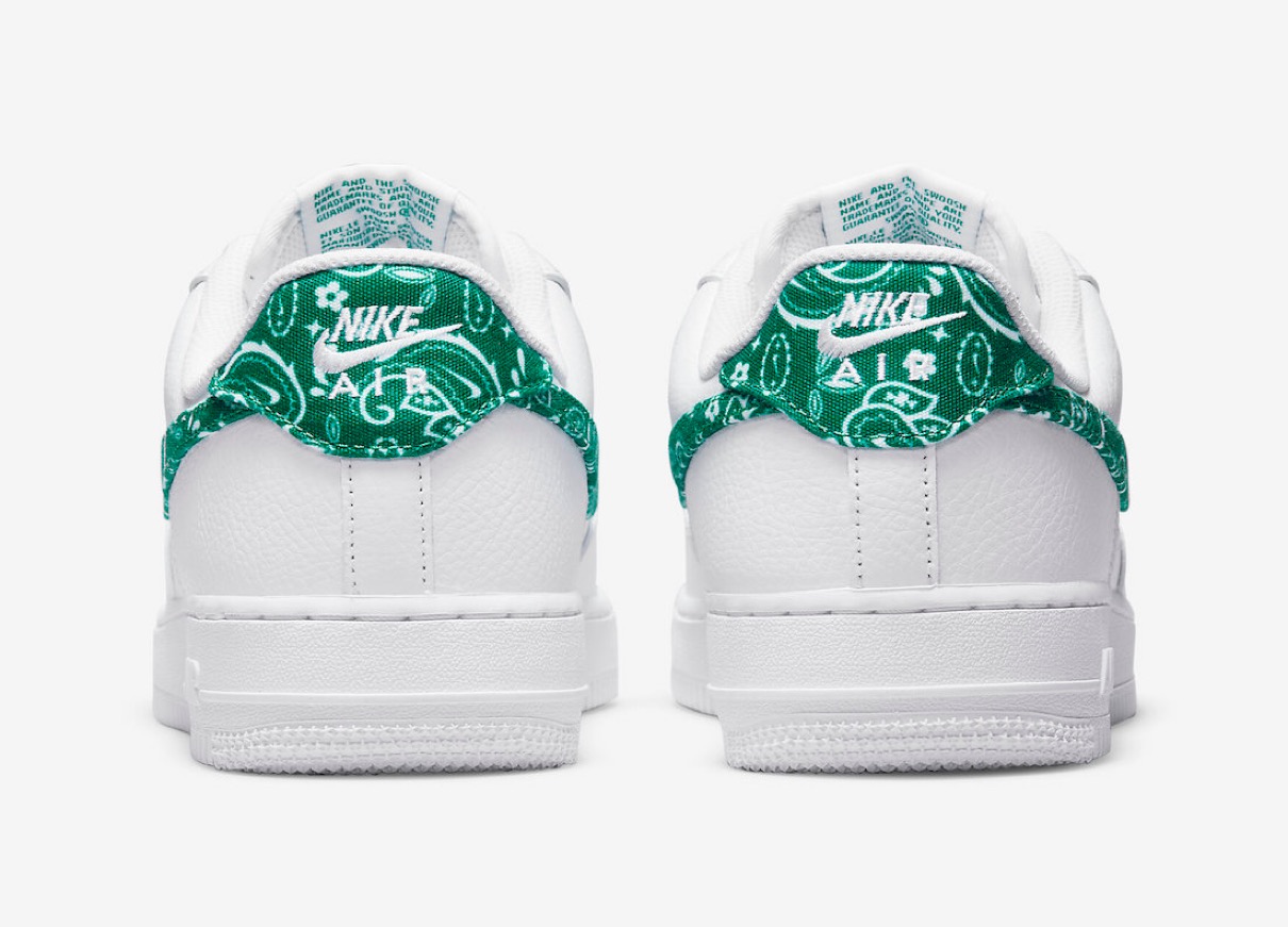 NIKE WMNS AIR FORCE 1 ´07 ペイズリー グリーン-