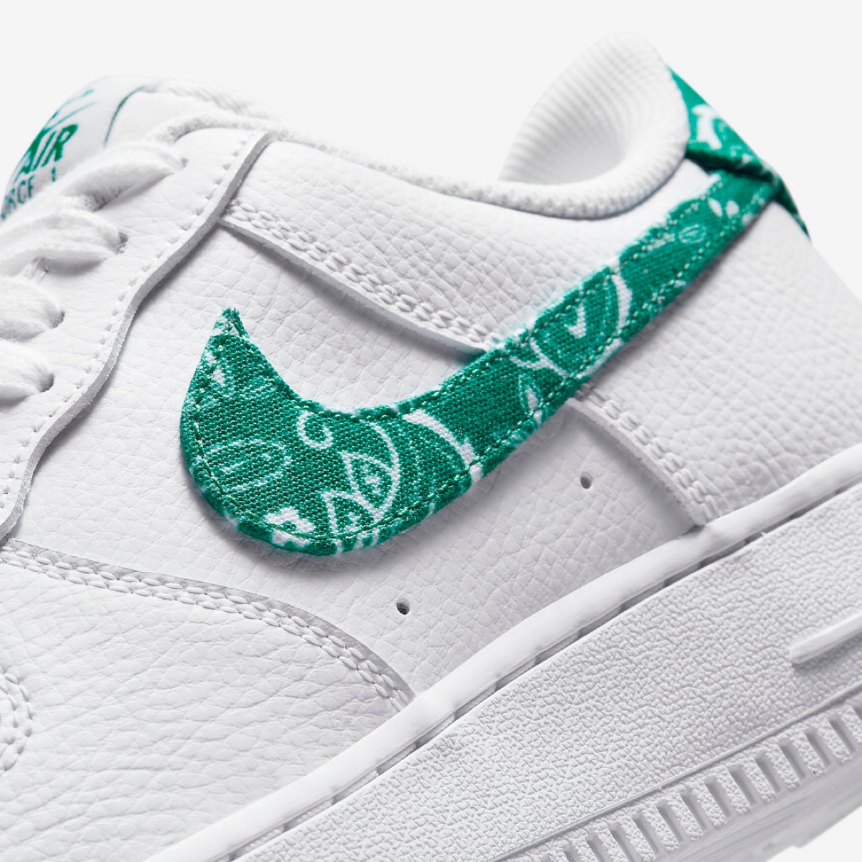 Nike Wmns Air Force 1 '07 Essential “Green Paisley”が国内1月20日/1