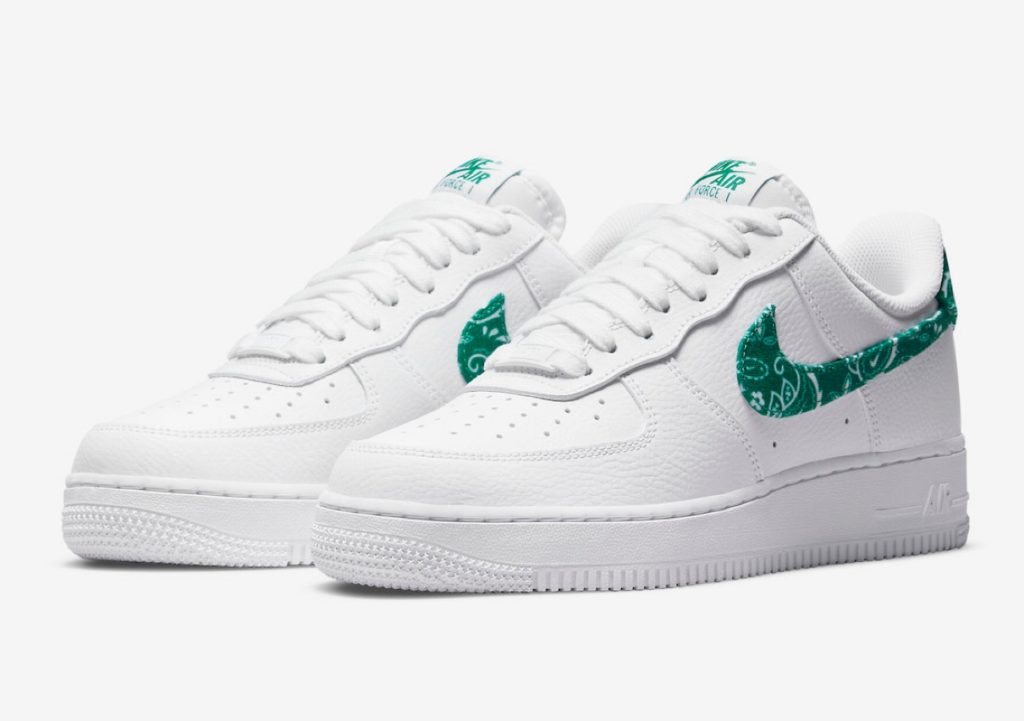 NIKE WMNS AIR FORCE 1 '07 ペイズリー グリーン